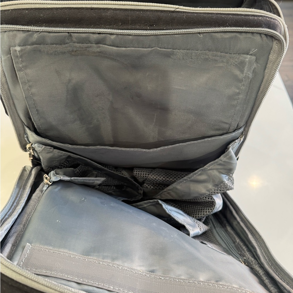 Black Diaper Bag 3 in 1 Changing Bassinet - Picture 9 of 11